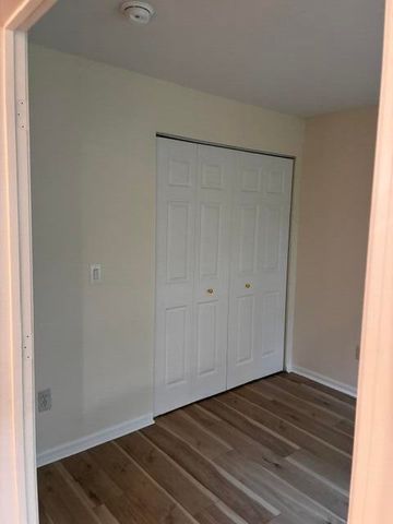 1357 Heatherwood Lane, Ann Arbor, MI 48108