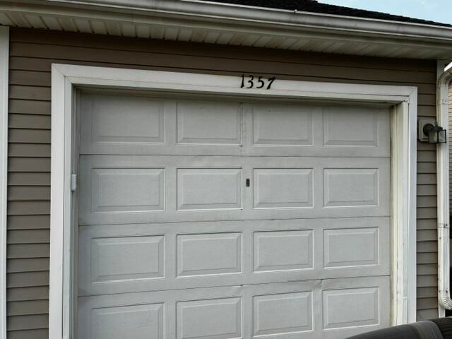 1357 Heatherwood Lane, Ann Arbor, MI 48108