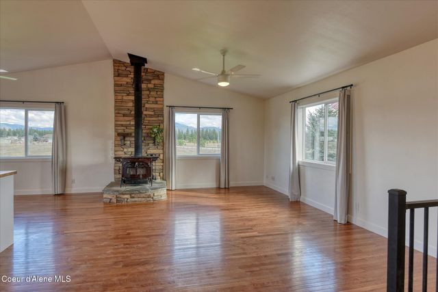 1837 E YELLOW PINE AVE, Athol, ID 83801