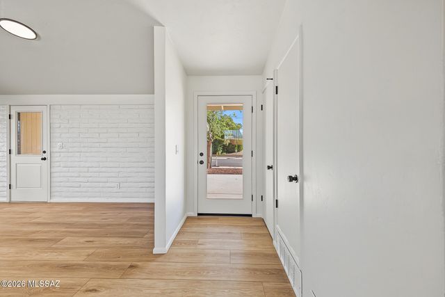 8425 E Mary Drive, Tucson, AZ 85730