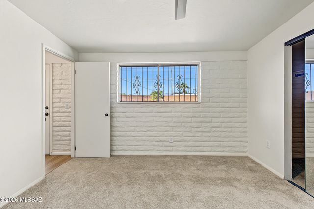 8425 E Mary Drive, Tucson, AZ 85730