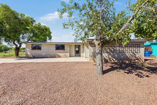 8425 E Mary Drive, Tucson, AZ 85730
