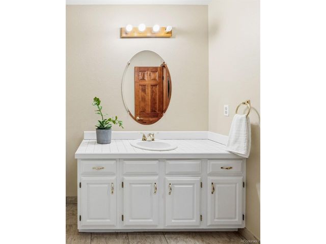 7634 S Ivanhoe Way, Centennial, CO 80112