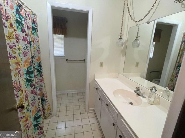 404 S Baker Street, Glennville, GA 30427