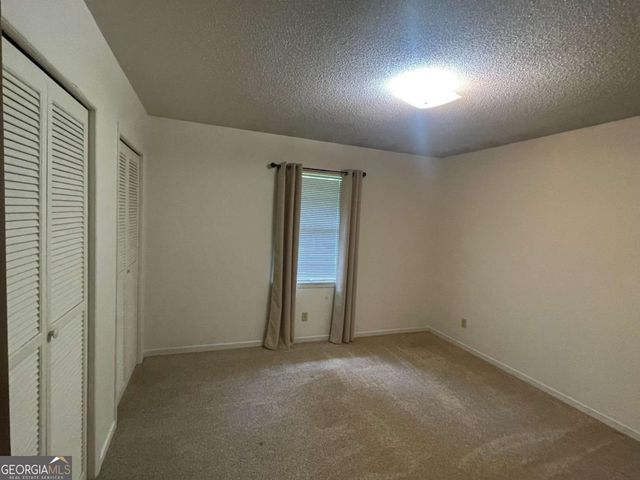 404 S Baker Street, Glennville, GA 30427