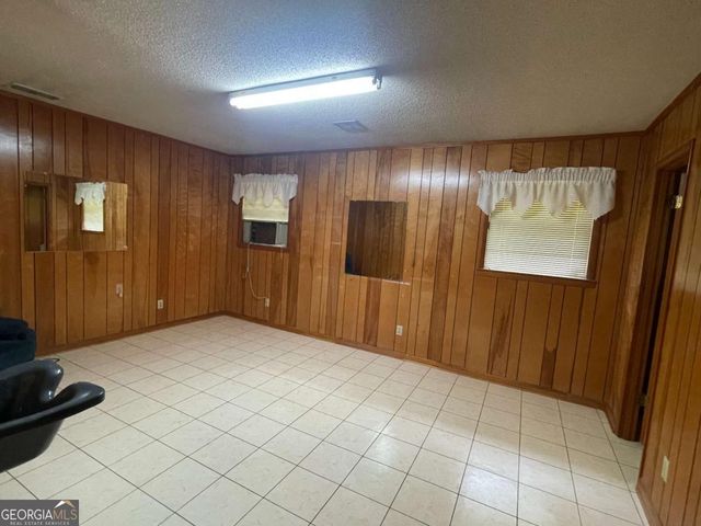 404 S Baker Street, Glennville, GA 30427