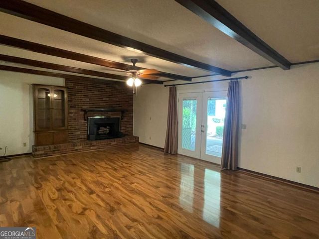 404 S Baker Street, Glennville, GA 30427