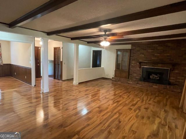 404 S Baker Street, Glennville, GA 30427