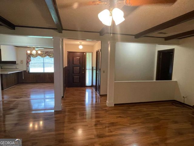 404 S Baker Street, Glennville, GA 30427