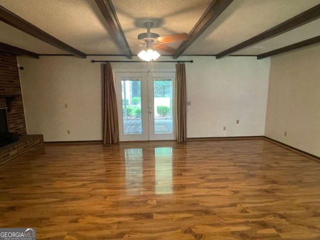 404 S Baker Street, Glennville, GA 30427