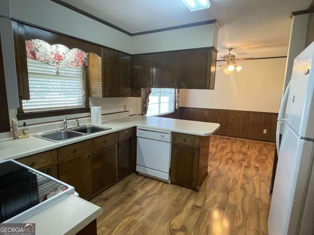 404 S Baker Street, Glennville, GA 30427