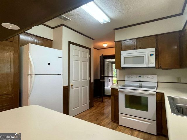 404 S Baker Street, Glennville, GA 30427