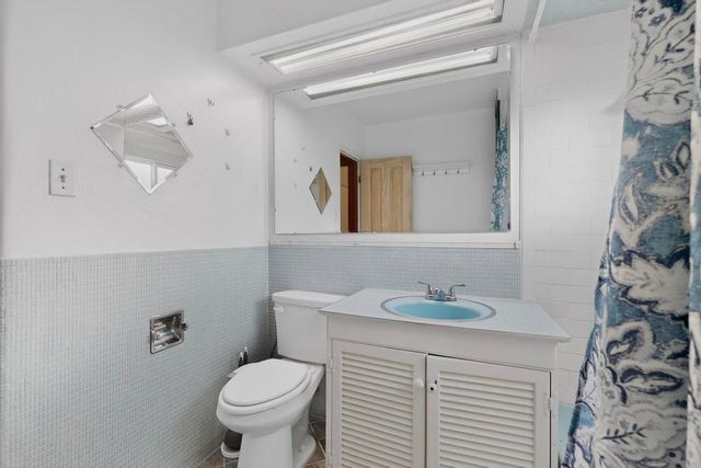 917 Girard Boulevard SE, Albuquerque, NM 87106