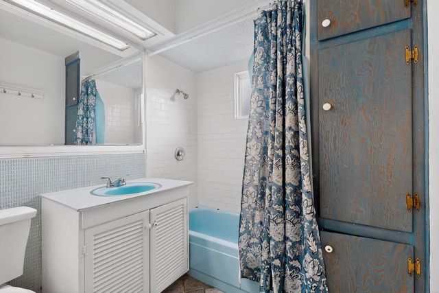 917 Girard Boulevard SE, Albuquerque, NM 87106