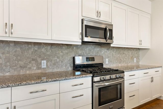 1603 Sanchez ST B, Austin, TX 78702