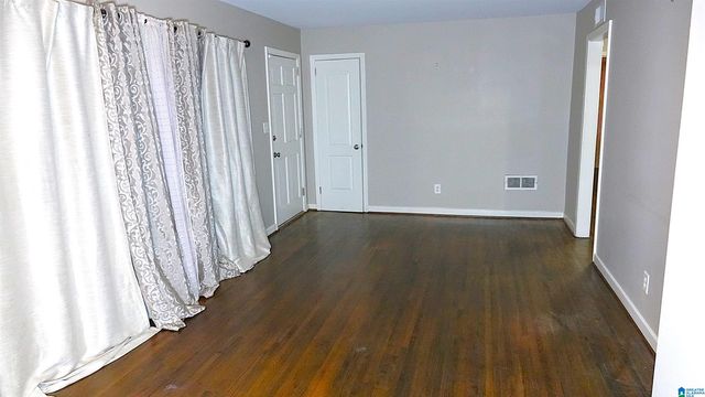 932 EDWARDS LAKE ROAD, Birmingham, AL 35235