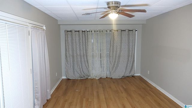 932 EDWARDS LAKE ROAD, Birmingham, AL 35235