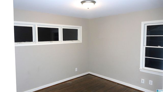 932 EDWARDS LAKE ROAD, Birmingham, AL 35235