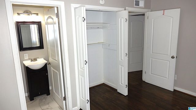 932 EDWARDS LAKE ROAD, Birmingham, AL 35235