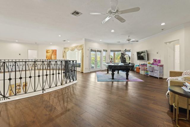 5 Camden Ct, Sugar Land, TX 77479