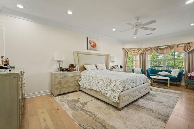 5 Camden Ct, Sugar Land, TX 77479