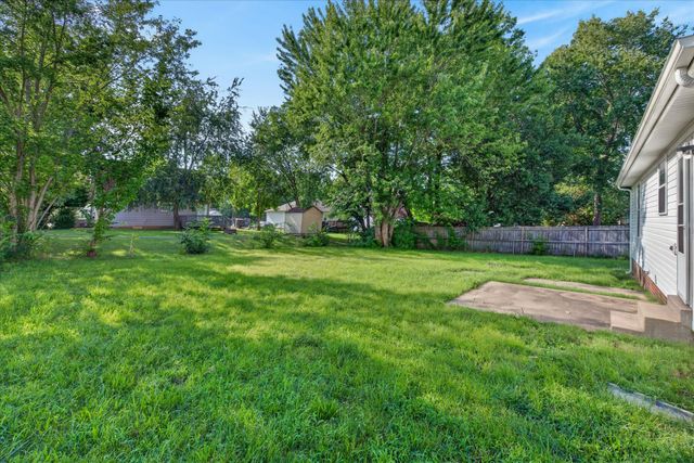 572 Lorie Ln, Clarksville, TN 37042