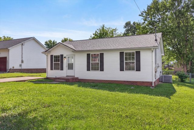 572 Lorie Ln, Clarksville, TN 37042
