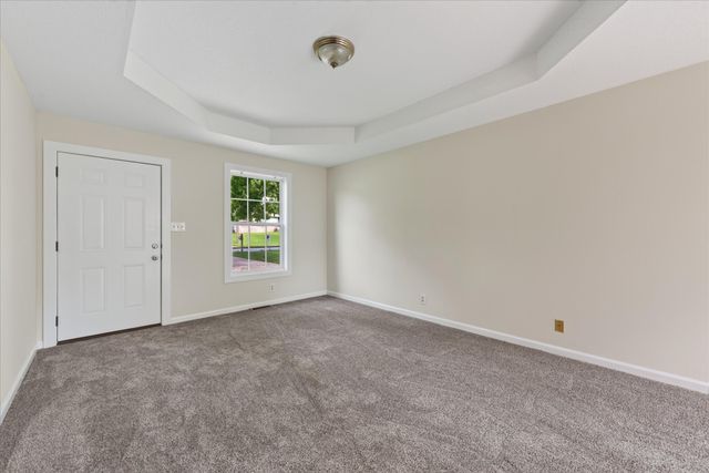 572 Lorie Ln, Clarksville, TN 37042