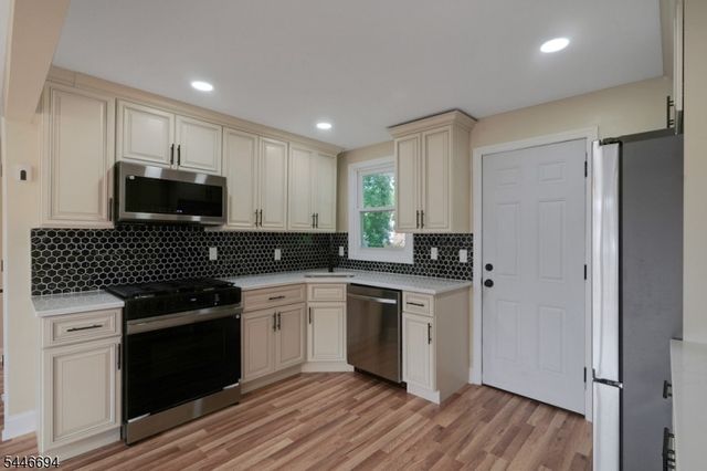 141 Lenox Ave, Irvington Twp., NJ 07111