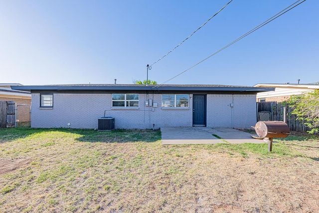 4608 Versailles Dr, Midland, TX 79703