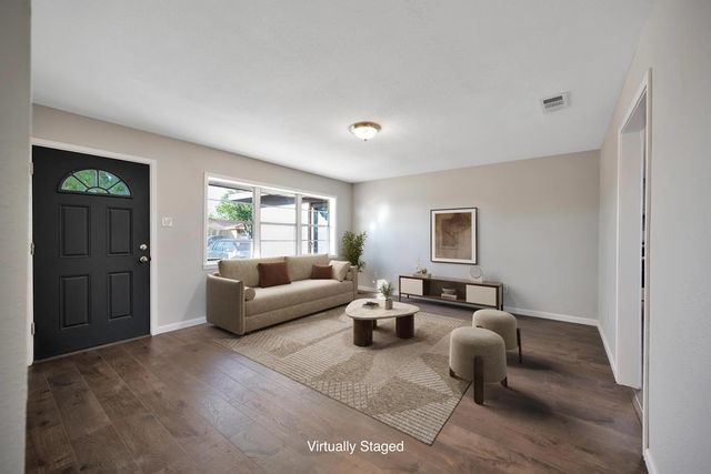 4608 Versailles Dr, Midland, TX 79703