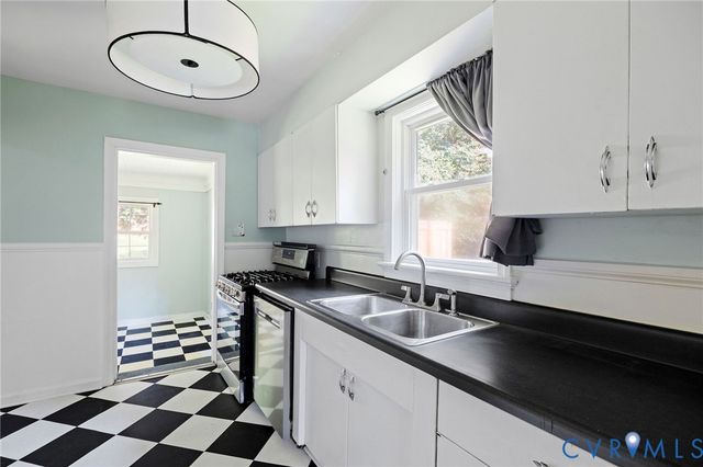 808 W 47th St, Richmond, VA 23225