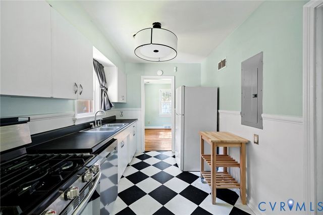 808 W 47th St, Richmond, VA 23225