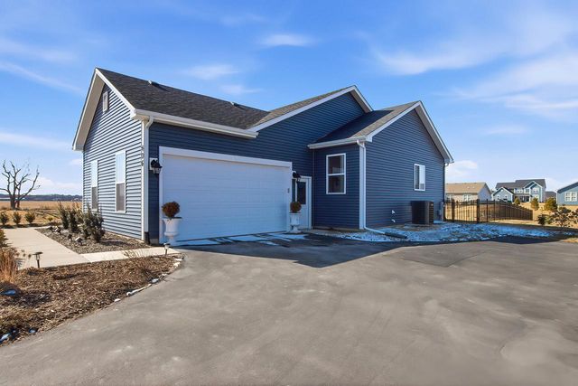 406 Canterbury COURT, Williams Bay, WI 53191