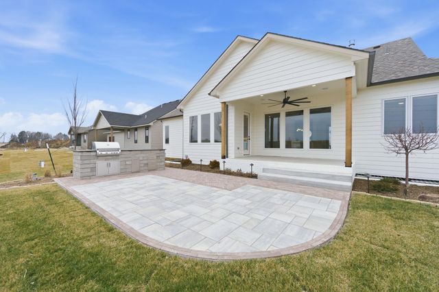 14915 E Peppertree St, Wichita, KS 67230