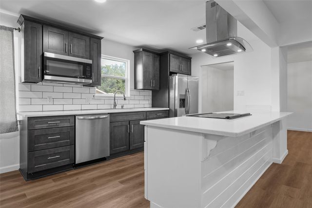 1132 Western Oaks Drive, Woodway, TX 76712