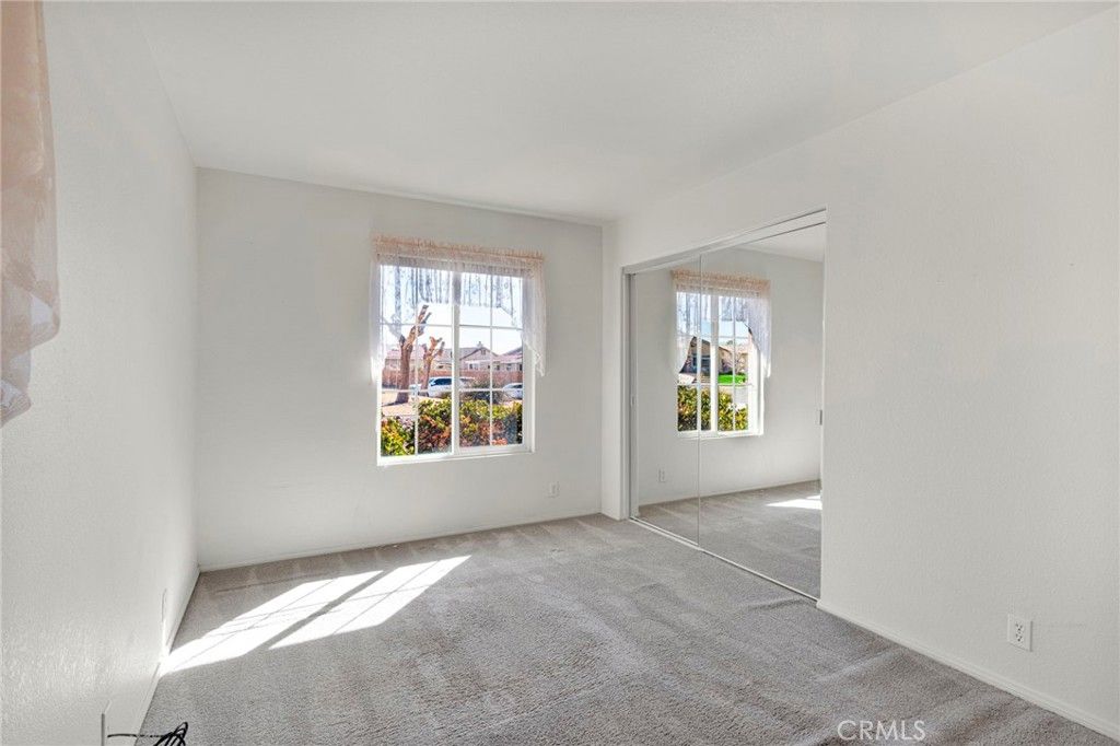 Image 29 of property listing at 18766 Kitom, Apple Valley, CA 92308