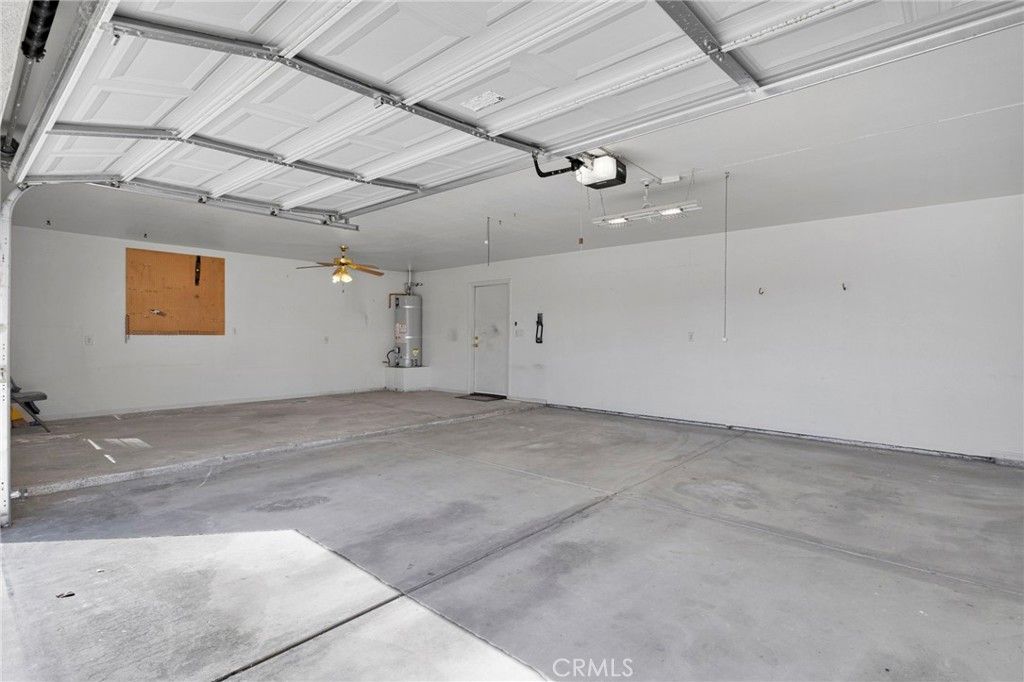 Image 43 of property listing at 18766 Kitom, Apple Valley, CA 92308