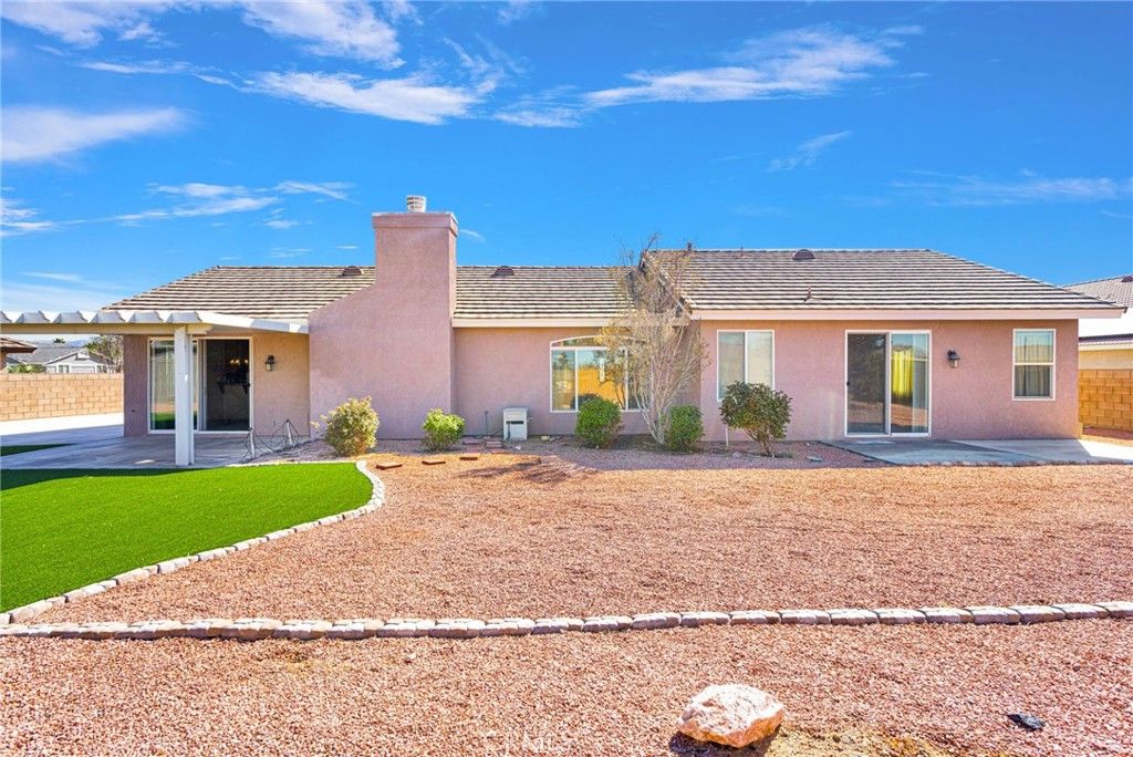 Image 46 of property listing at 18766 Kitom, Apple Valley, CA 92308