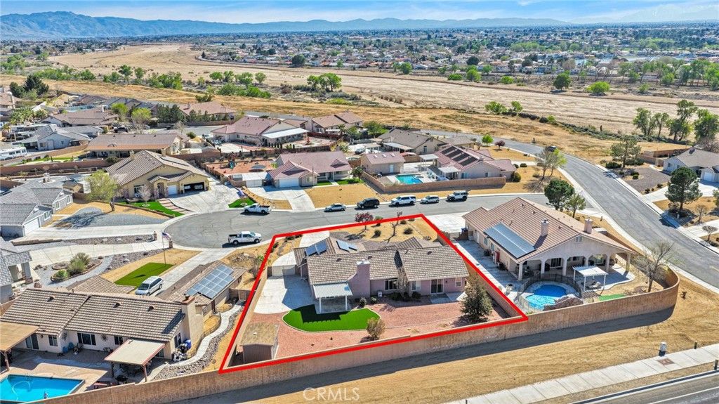 Image 56 of property listing at 18766 Kitom, Apple Valley, CA 92308