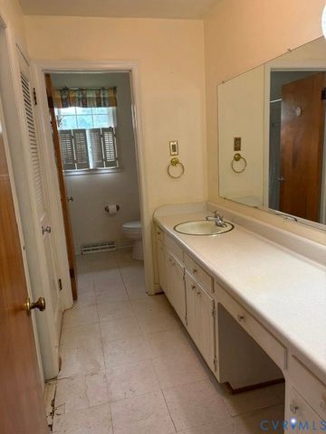 1705 Fairfax St, Petersburg, VA 23805