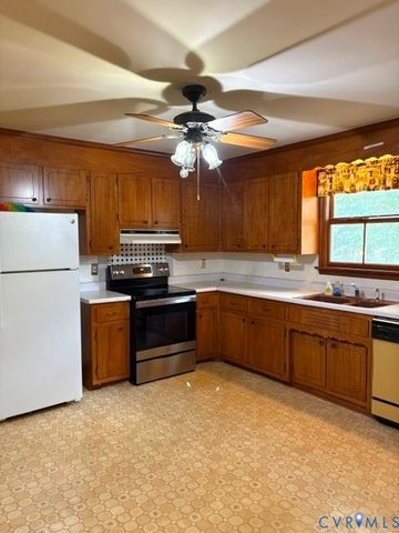 1705 Fairfax St, Petersburg, VA 23805