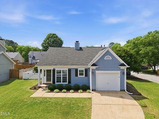 917 Starkland Way, Holly Springs, NC 27540