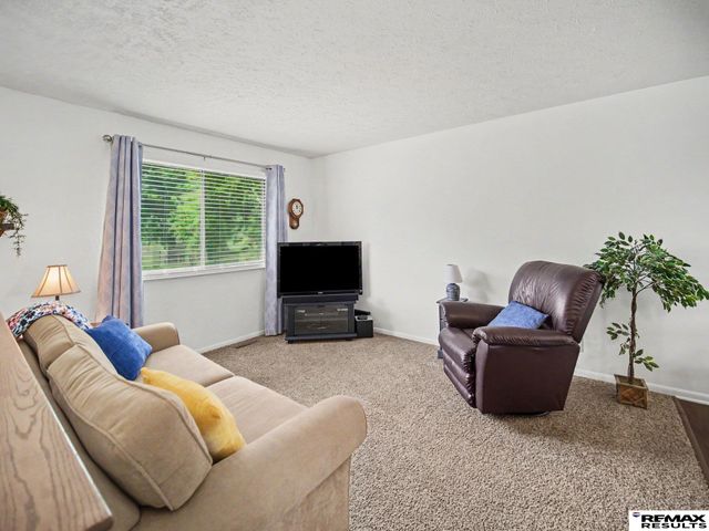 7107 S 146 Street, Omaha, NE 68138