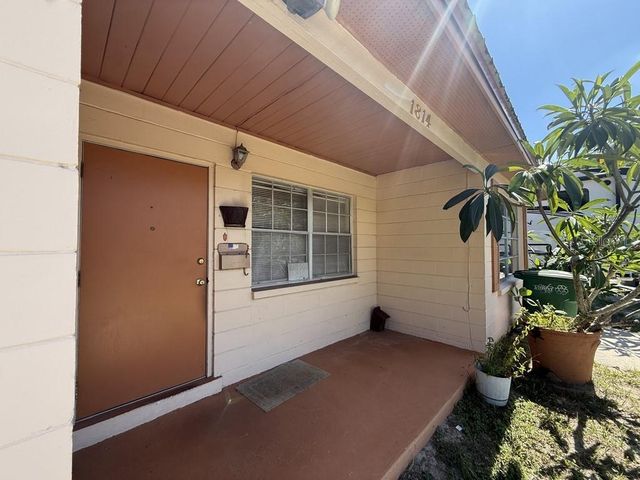 1814 HEATHER AVENUE, Tampa, FL 33612