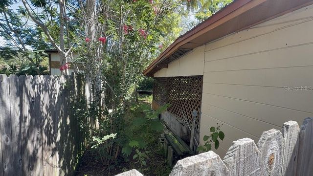 1814 HEATHER AVENUE, Tampa, FL 33612