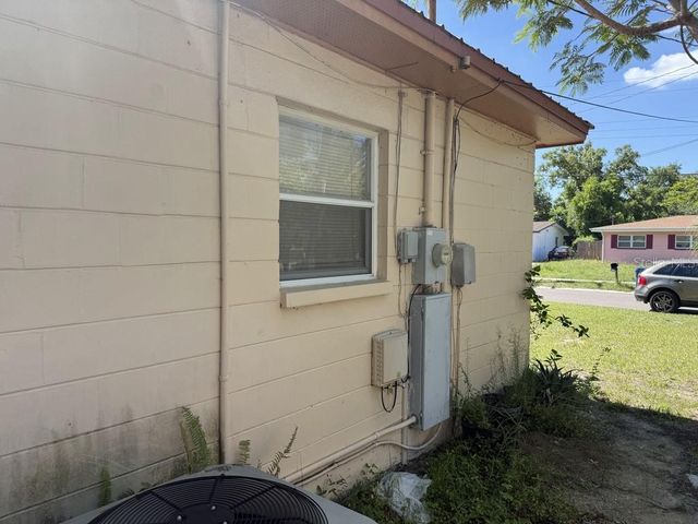 1814 HEATHER AVENUE, Tampa, FL 33612