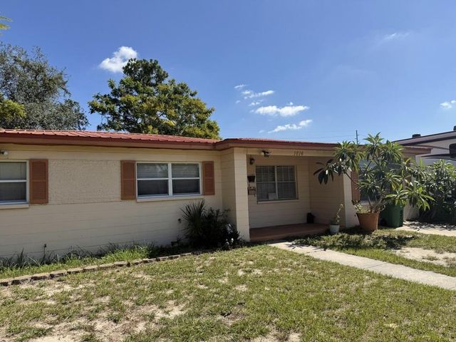 1814 HEATHER AVENUE, Tampa, FL 33612