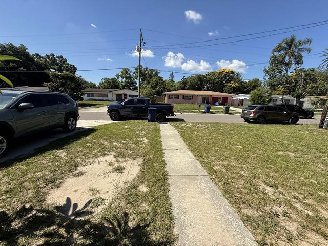1814 HEATHER AVENUE, Tampa, FL 33612