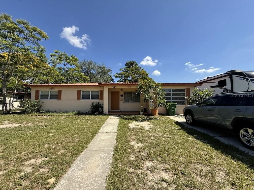 1814 HEATHER AVENUE, Tampa, FL 33612